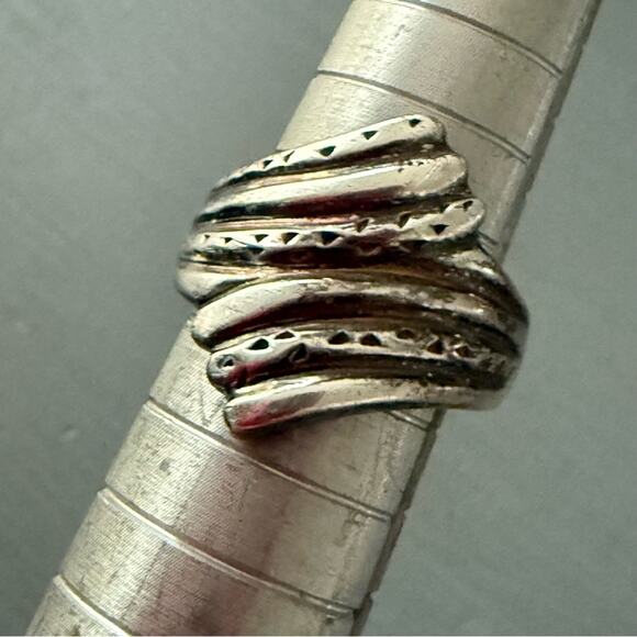 925 Sterling Silver Ring Size 4.75 - Picture 7 of 8